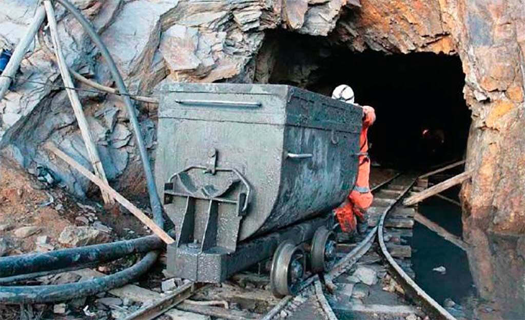 Muere trabajador en la mina de charcas